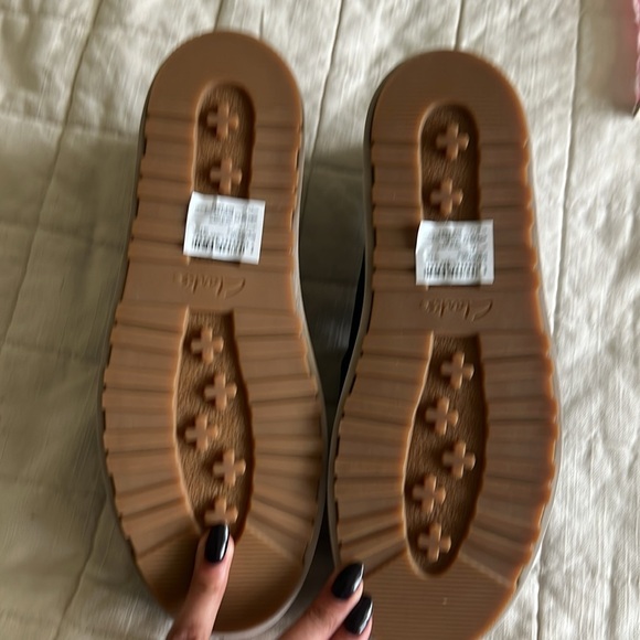 Clarks Women’s Orianna Loafers - Picture 8 of 10